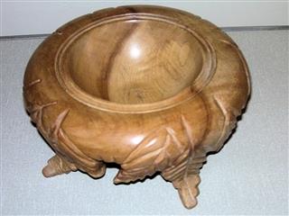 Carved bowl by Bernard Slingsby